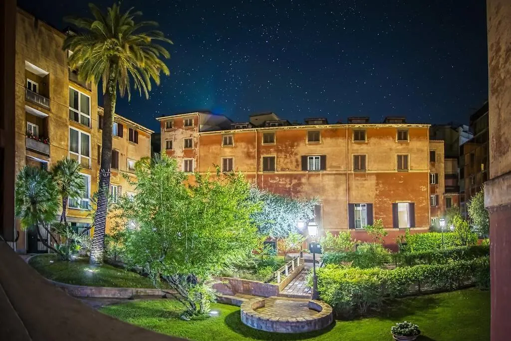Vivi Trevi Luxury Suites