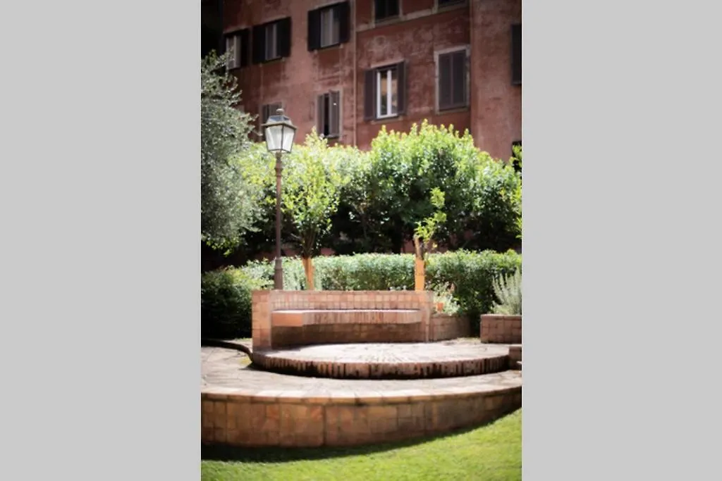 Vivi Trevi Luxury Suites إيطاليا