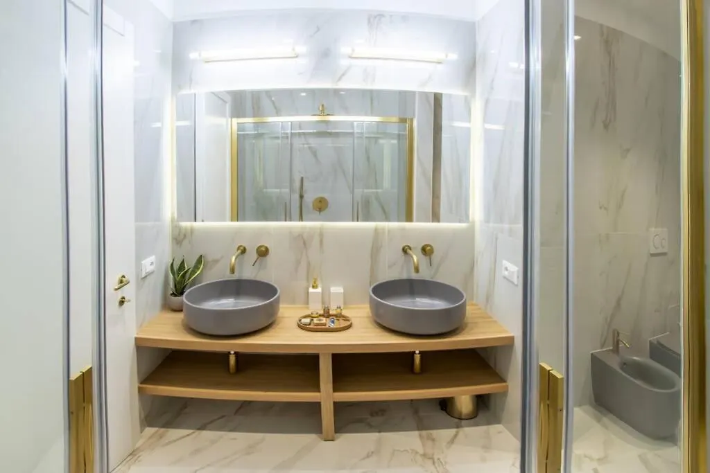 Vivi Trevi Luxury Suites רומא