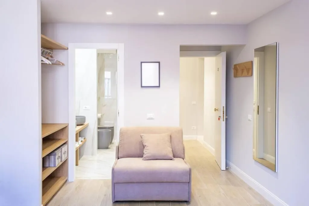 Vivi Trevi Luxury Suites